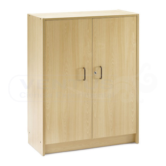 Armario puertas madera