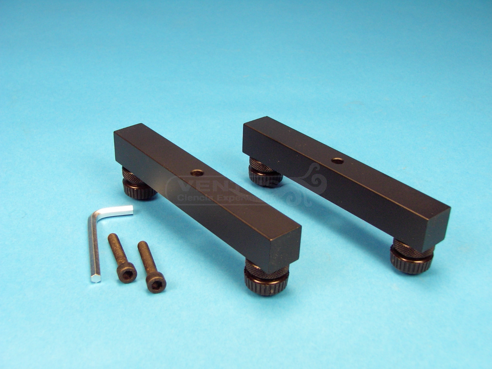 Base para riel óptico (par) Base para riel óptico (par)