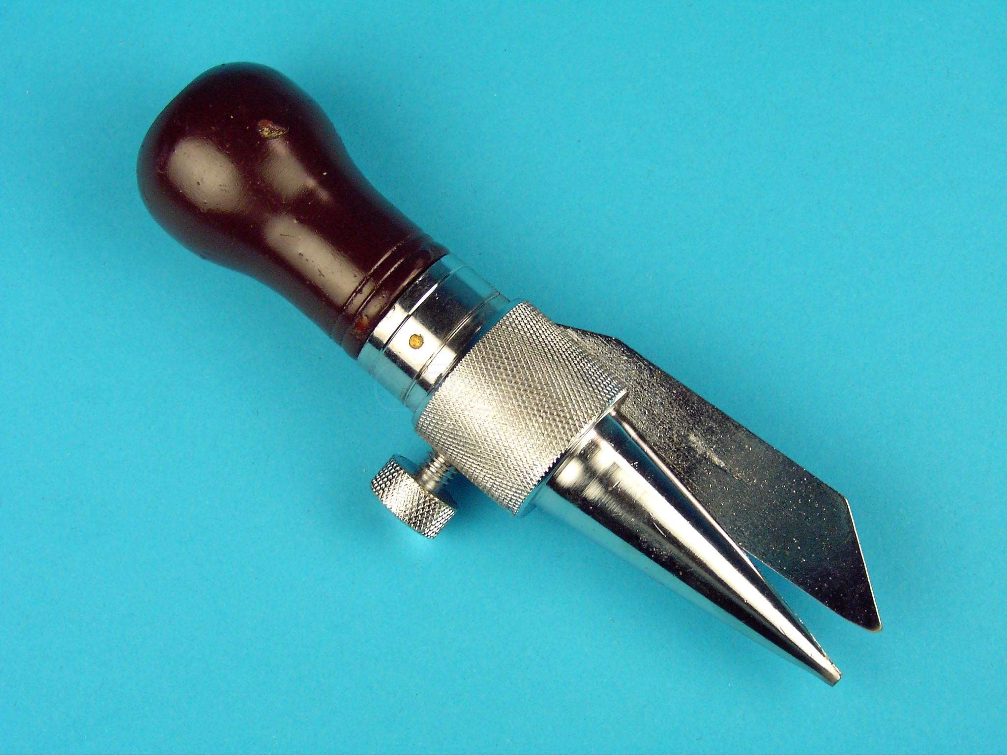 Afila taladra tapones, l=170 mm