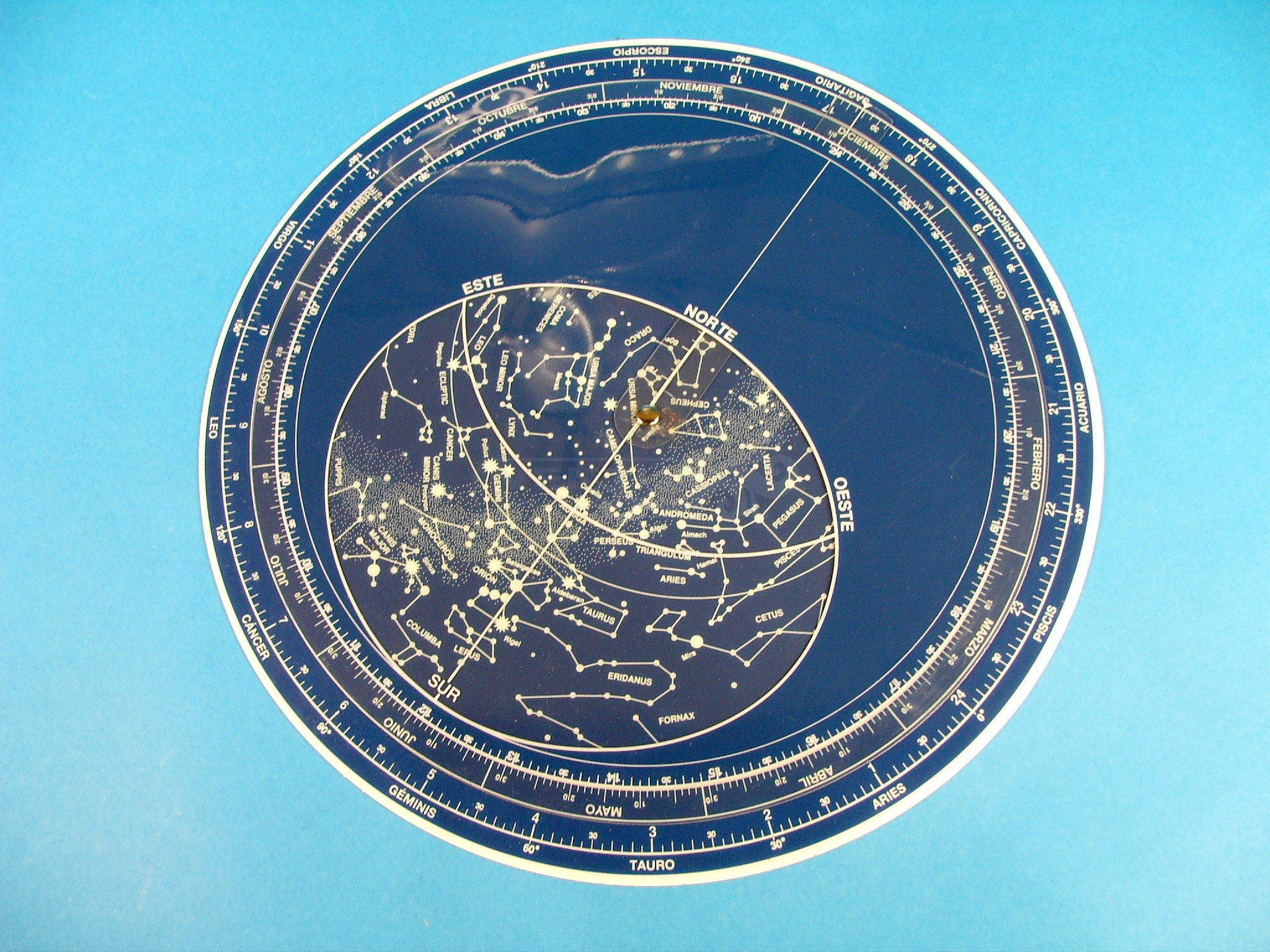 Planisferio celeste circular